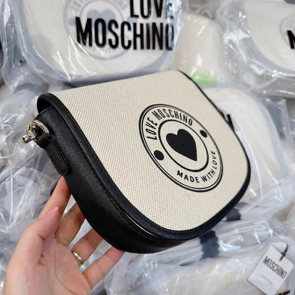 Love Moschino
