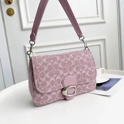COACH SHOULDER BAG in Pink