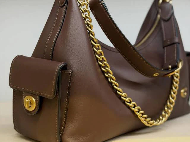 COACH Pocket Juliet Bag 30 Bolso de hombro Mujer in brown