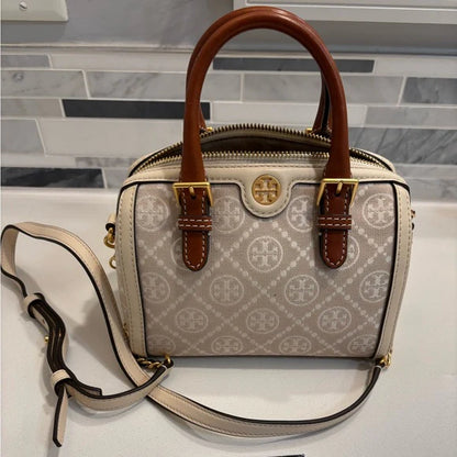 Tory Burch in off-white
