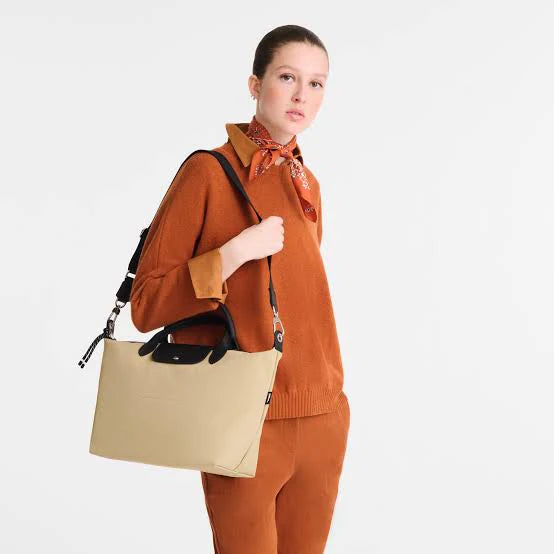 Longchamp in Beige
