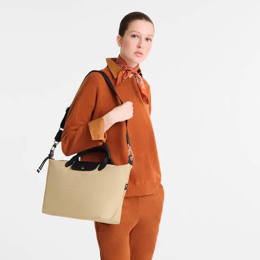 Longchamp in Beige