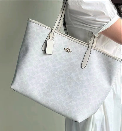 Coach City Tote bag