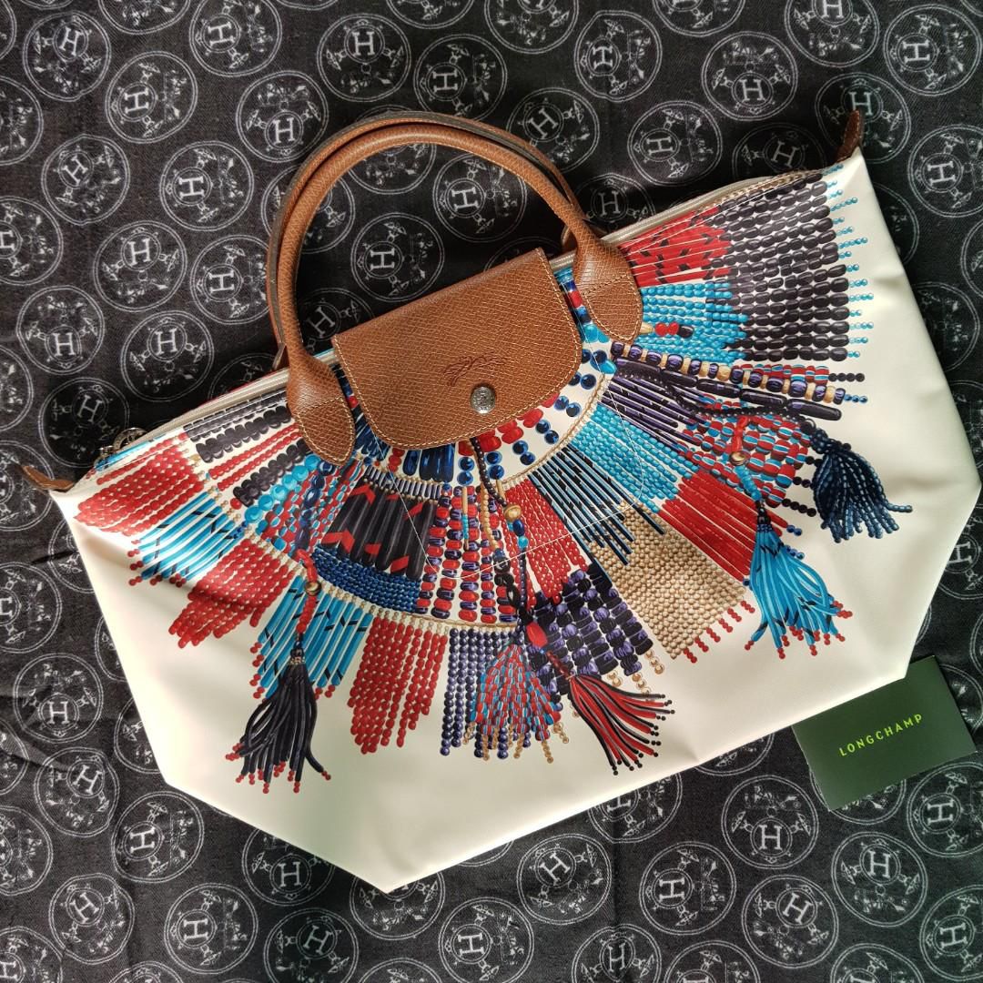 LONGCHAMP in beige