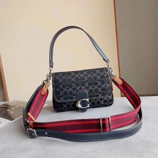 COACH SHOULDER BAG in black