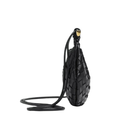 Bottega Veneta Andiamo Clutch Rose Pink Leather with Knotted Strap Feminine Italian Elegance (Copy)