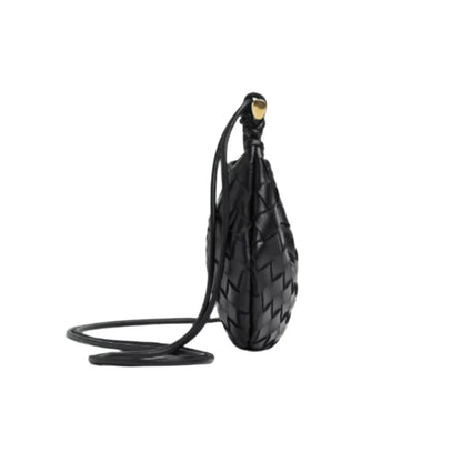 Bottega Veneta Andiamo Clutch Rose Pink Leather with Knotted Strap Feminine Italian Elegance (Copy)