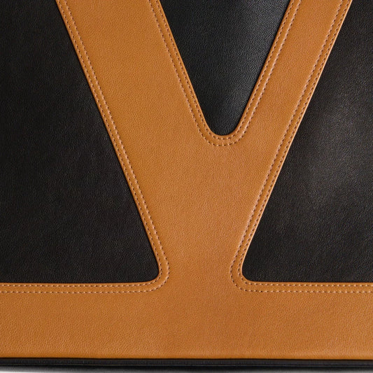 Valentino Viva Superstar Shopper